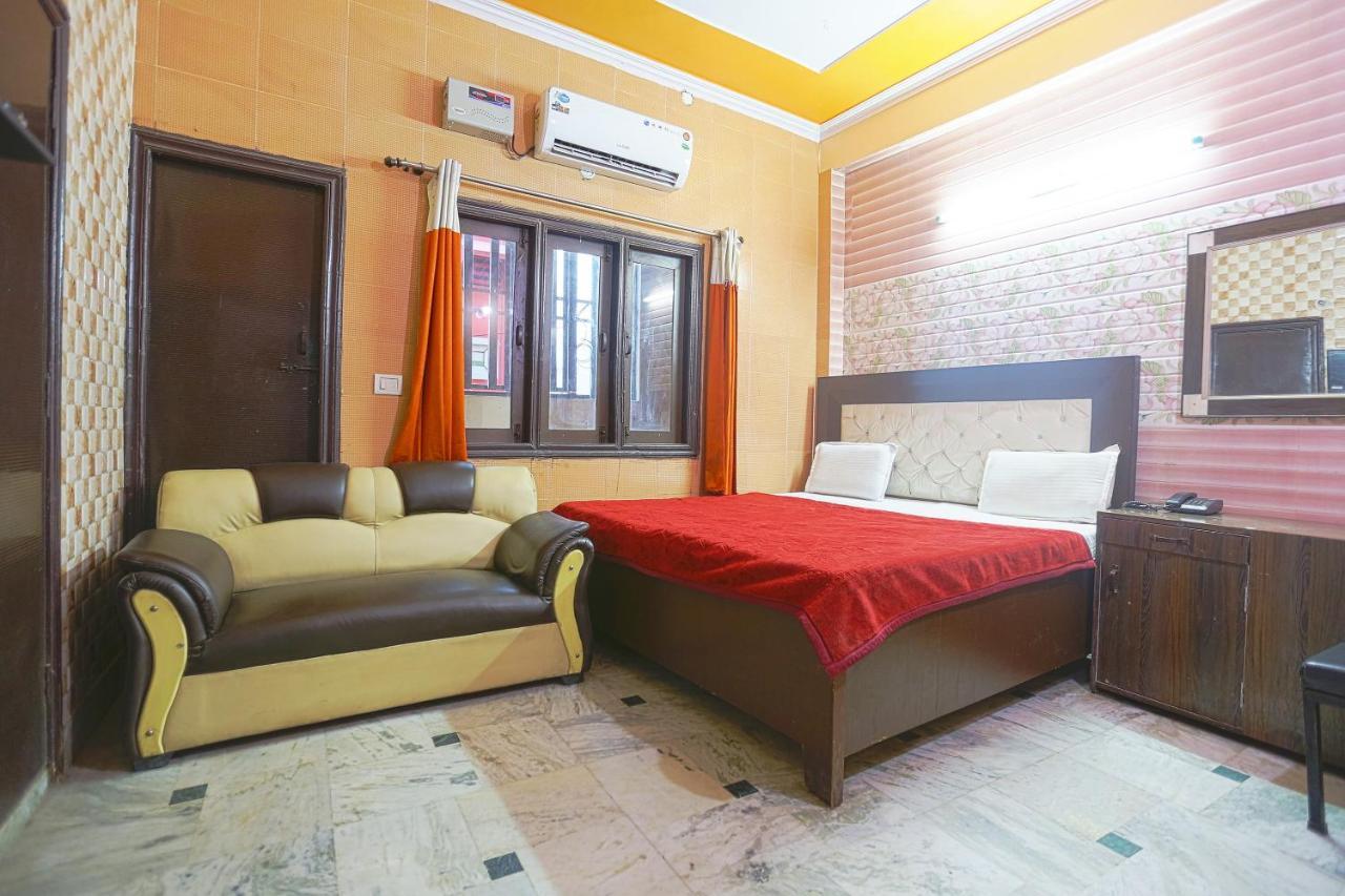 Spot On 43436 Hotel Mannat Spot Moradabad Bagian luar foto